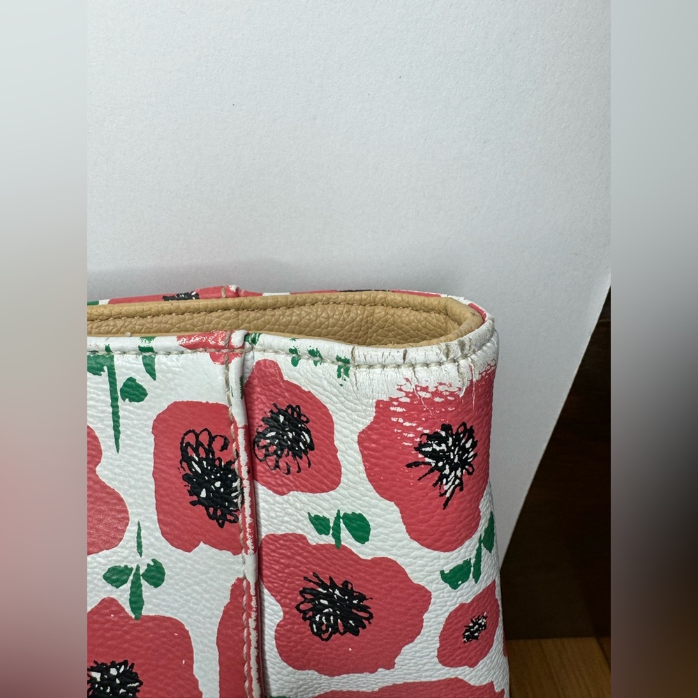 Tignanello Strawberry Poppy Medium Handbag Tote Bag Purse - Picture 9 of 16